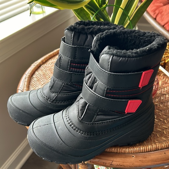 Totes Kids Snow Boots - Picture 1 of 6